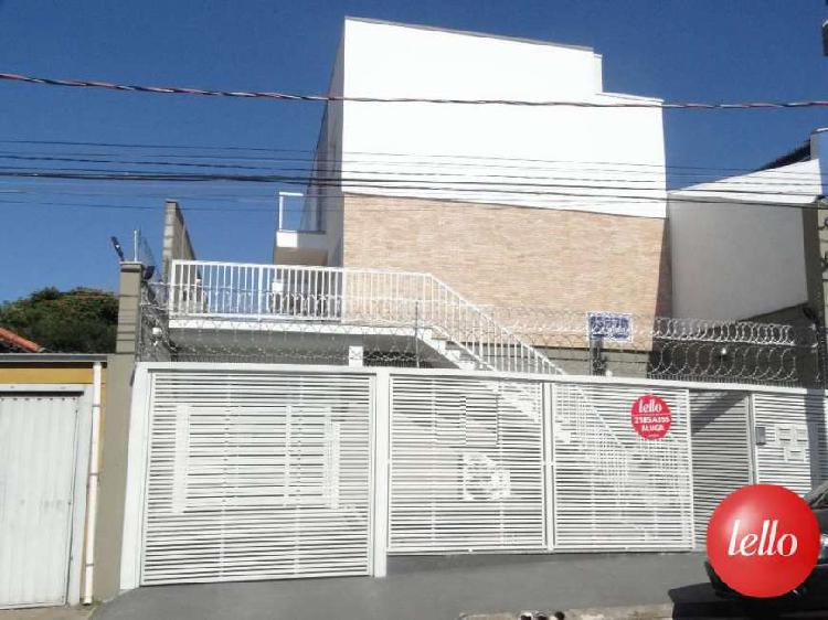 Casa com 3 Quartos para Alugar, 100 m² por R$ 2.000/Mês