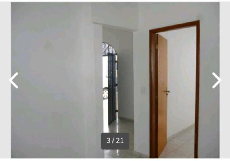 Casa com 3 Quartos para Alugar, 520 m² por R$ 2.500/Dia