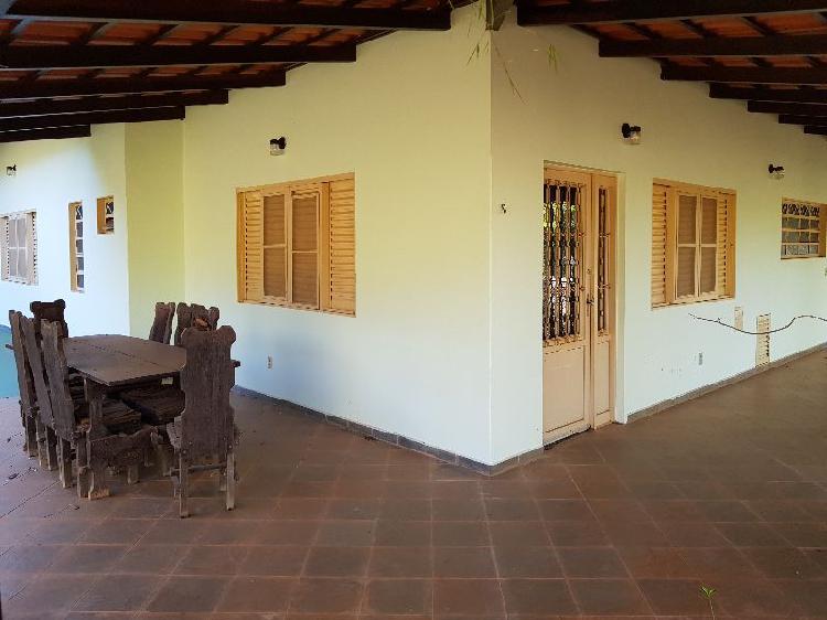 Casa com 4 Quartos à Venda, 350 m² por R$ 849.990 COD.