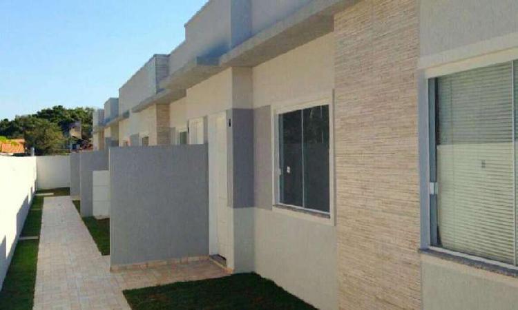 Casa de Condomínio com 2 Quartos à Venda, 60 m² por R$