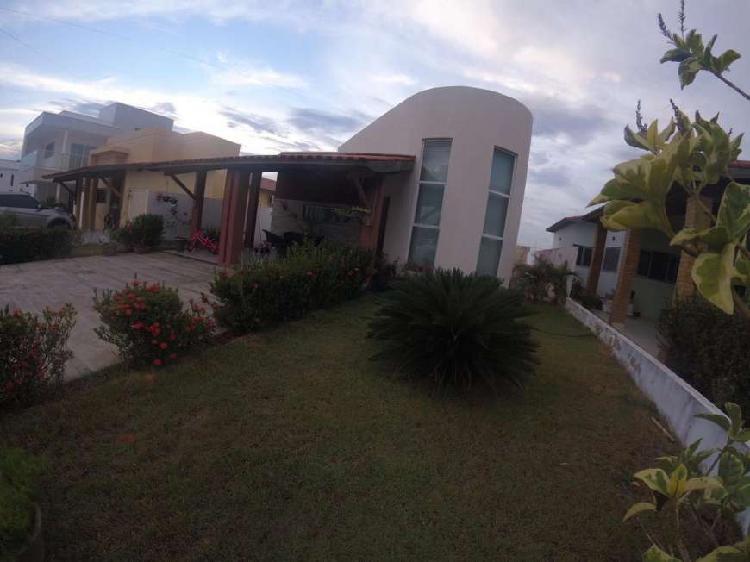 Casa de Condomínio com 3 Quartos à Venda, 122 m² por R$