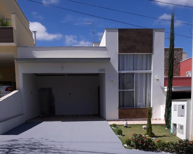 Casa de Condomínio com 3 Quartos à Venda, 150 m² por R$