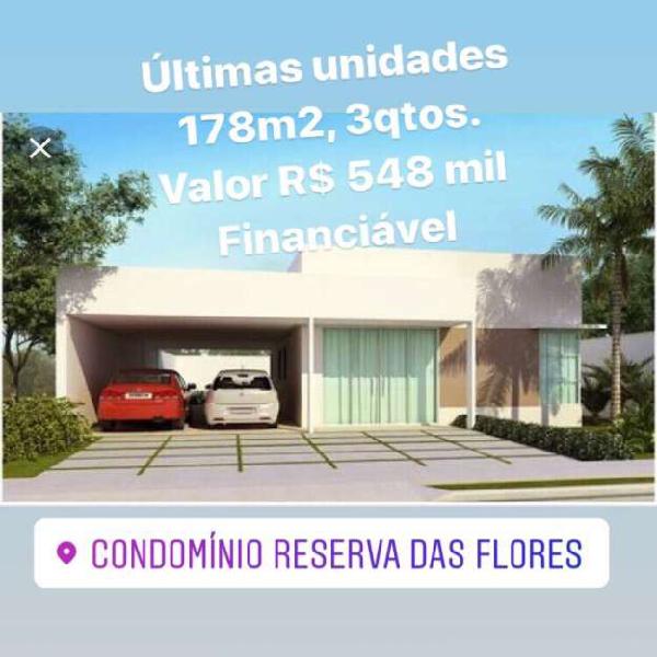 Casa de Condomínio com 3 Quartos à Venda, 178 m² por R$