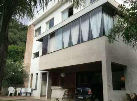 Casa de Condomínio com 4 Quartos à Venda, 350 m² por R$