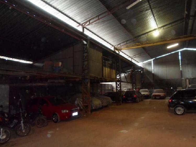Galpão/Depósito/Armazém à Venda, 525 m² por R$