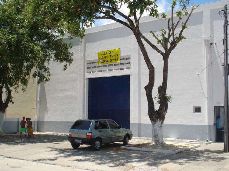 Galpão/Depósito/Armazém para Alugar, 840 m² por R$