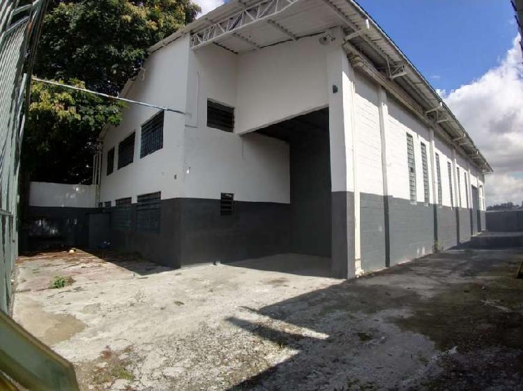 Galpão/Depósito/Armazém para Alugar, 919 m² por R$