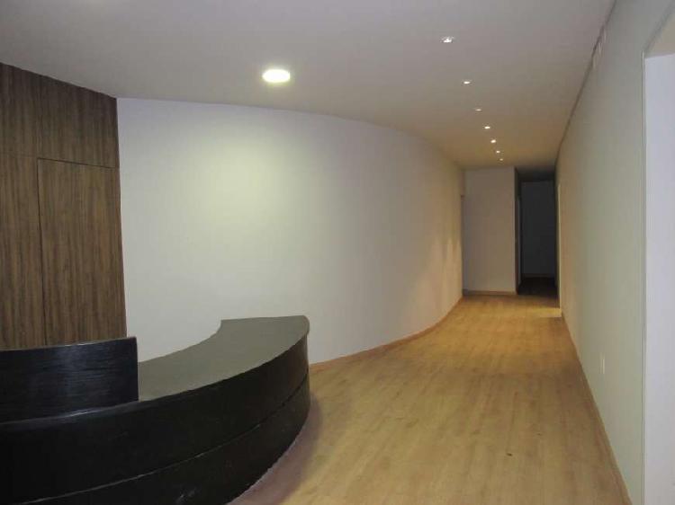 Imóvel Comercial para Alugar, 302 m² por R$ 12.000/Mês