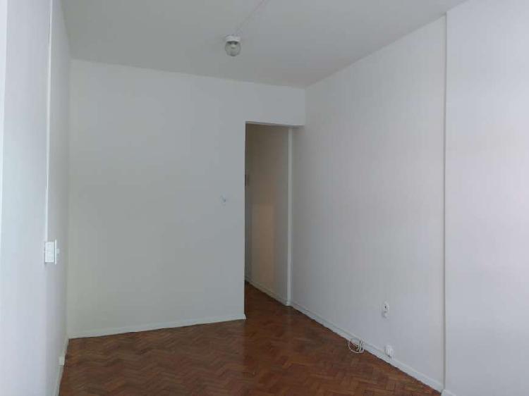 Kitnet com 1 Quarto para Alugar, 21 m² por R$ 900/Mês COD.