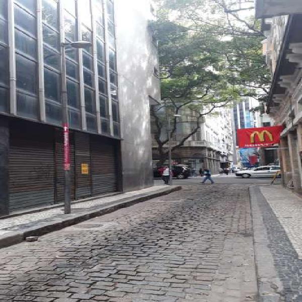 Loja Comercial para Alugar, 415 m² por R$ 12.000/Mês COD.