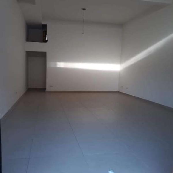 Ponto Comercial para Alugar, 45 m² por R$ 825/Mês COD.