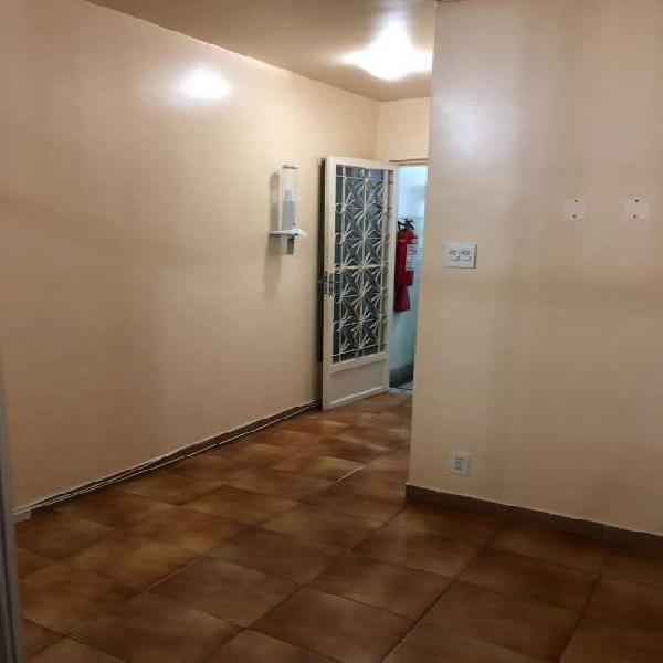 Sala Comercial à Venda, 25 m² por R$ 140.000 COD. 15RBM89