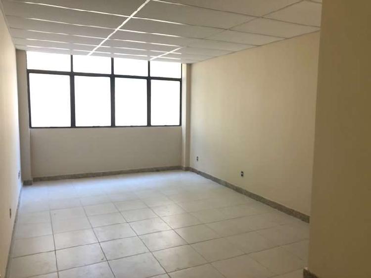 Sala Comercial com 1 Quarto para Alugar, 22 m² por R$