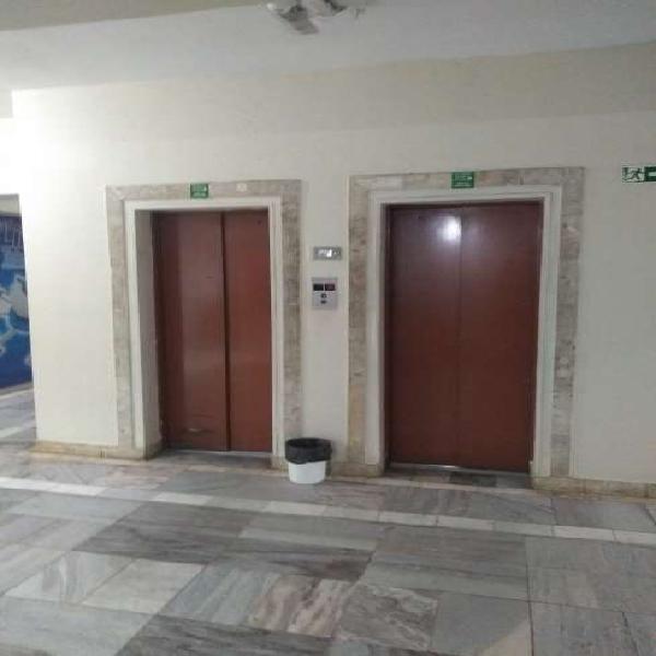 Sala Comercial para Alugar, 25 m² por R$ 600/Mês COD.