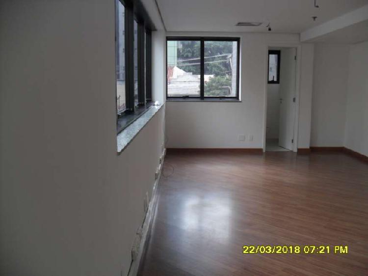 Sala Comercial para Alugar, 37 m² por R$ 1.300/Mês COD.