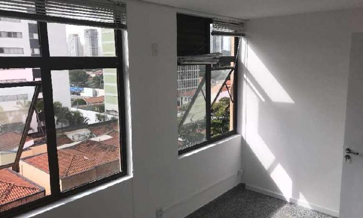 Sala Comercial para Alugar, 45 m² por R$ 1.700/Mês COD.