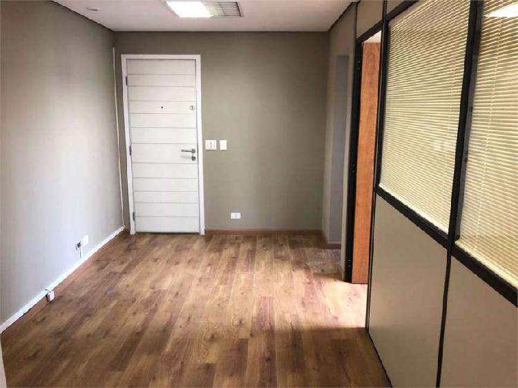 Sala Comercial para Alugar, 47 m² por R$ 2.500/Mês COD.