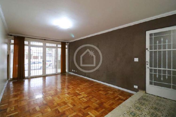Sobrado com 4 Quartos à Venda, 200 m² por R$ 1.800.000
