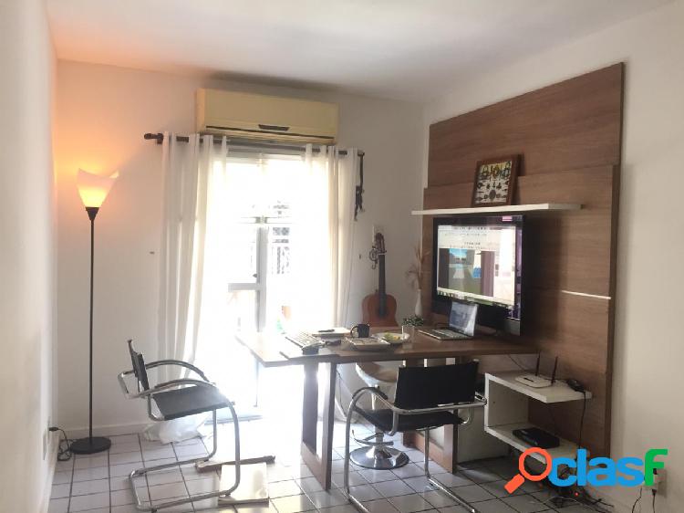 Vendo apartamento de 3 qrts em condominio no Pq. 10 - Manaus