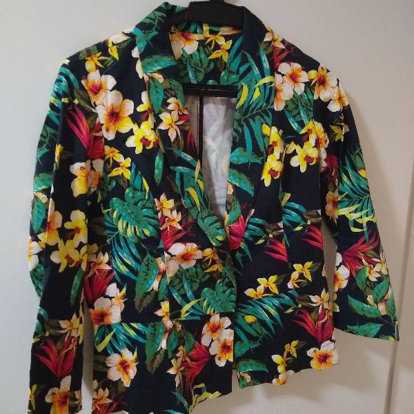 blazer florido e alegre