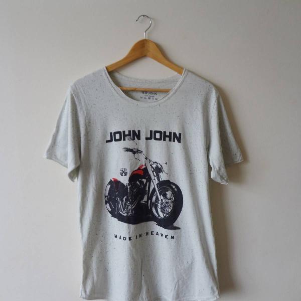 camiseta john john