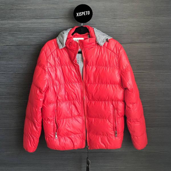 jaqueta vermelha para aquecer nesse inverno