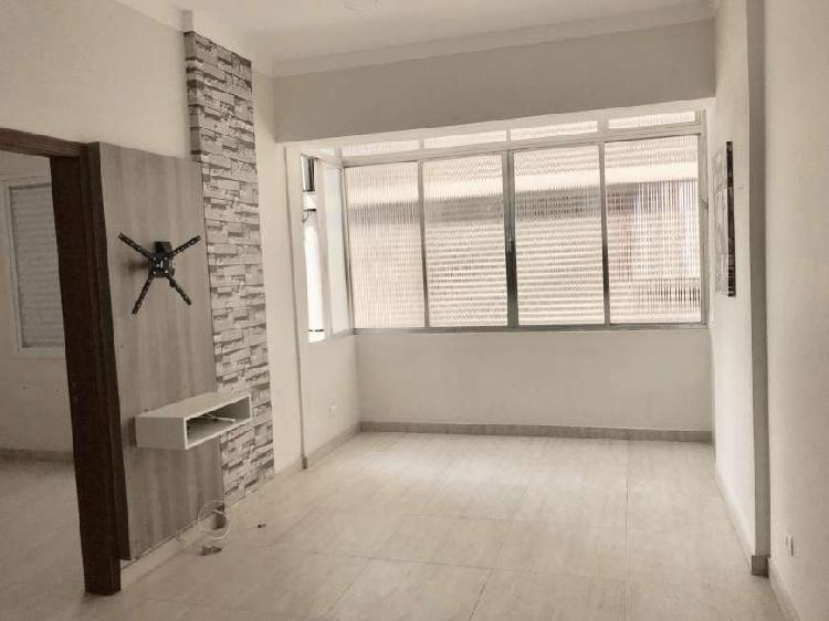 Apartamento com 1 Quarto à Venda, 43 m² por R$ 258.000