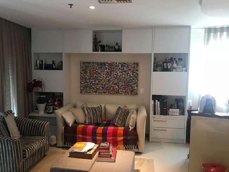 Apartamento com 1 Quarto à Venda, 55 m² por R$ 800.000