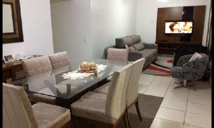 Apartamento com 2 Quartos à Venda, 103 m² por R$ 430.000