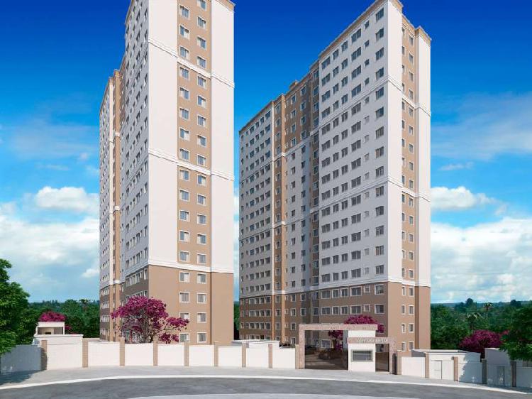 Apartamento com 2 Quartos à Venda, 44 m² por R$ 166.000