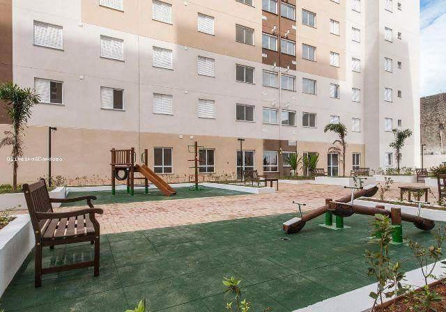 Apartamento com 2 Quartos à Venda, 44 m² por R$ 190.000