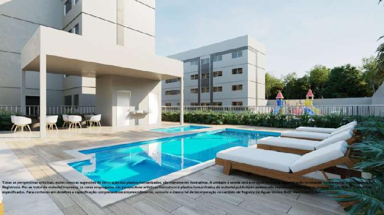 Apartamento com 2 Quartos à Venda, 45 m² por R$ 114.000