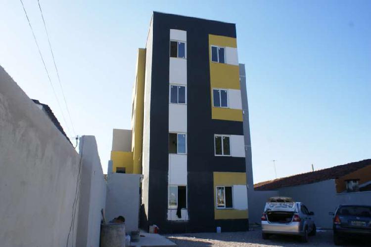Apartamento com 2 Quartos à Venda, 50 m² por R$ 160.000