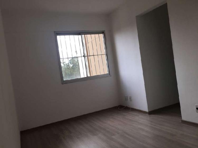 Apartamento com 2 Quartos à Venda, 50 m² por R$ 235.000