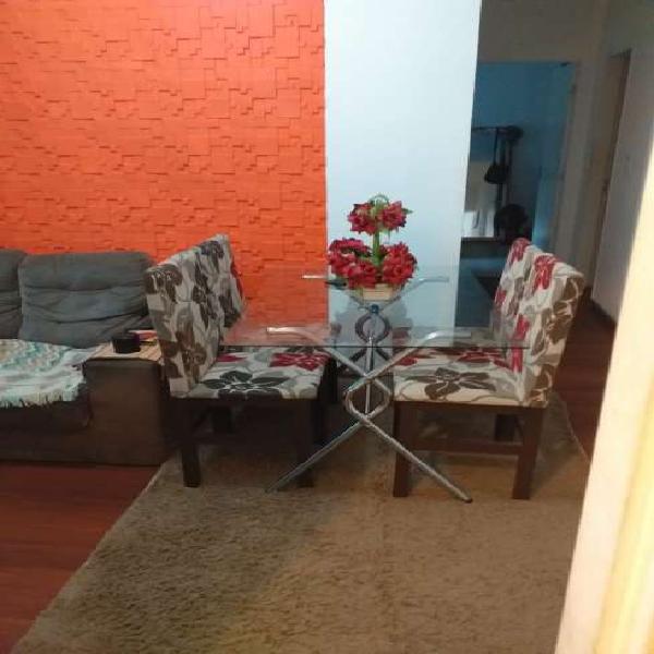 Apartamento com 2 Quartos à Venda, 52 m² por R$ 155.000