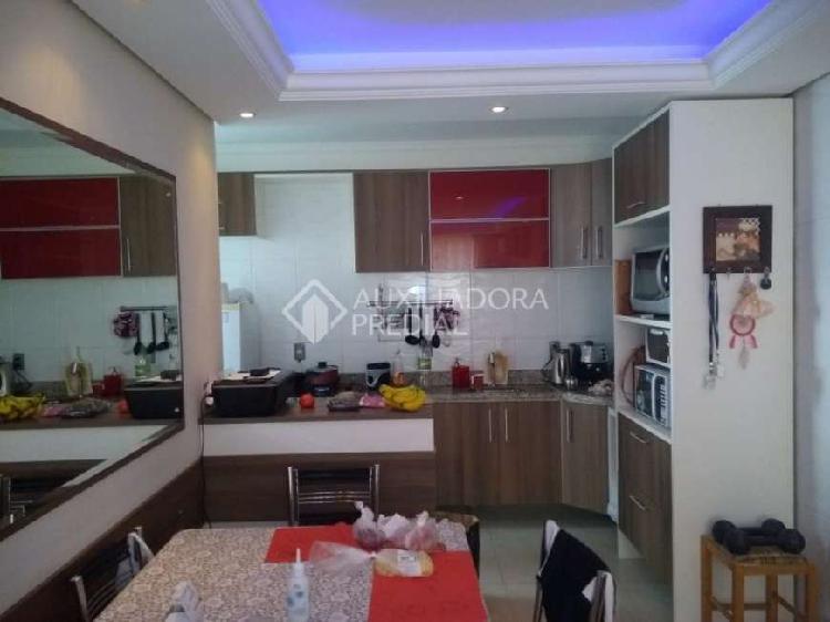 Apartamento com 2 Quartos à Venda, 56 m² por R$ 199.000