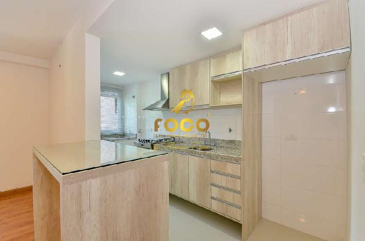 Apartamento com 2 Quartos à Venda, 60 m² por R$ 360.000