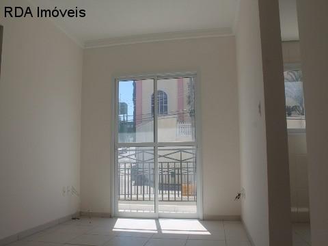 Apartamento com 2 Quartos à Venda, 62 m² por R$ 199.900