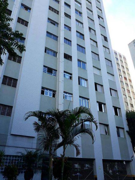 Apartamento com 2 Quartos à Venda, 62 m² por R$ 300.000