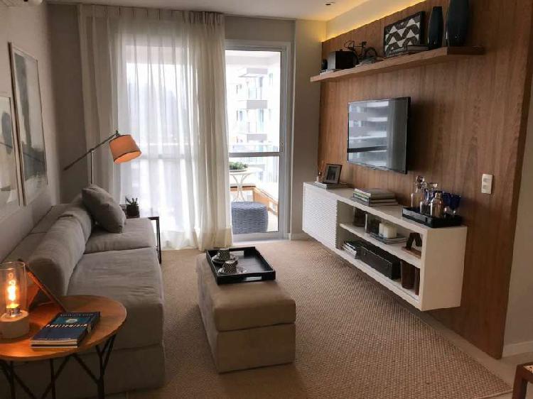Apartamento com 2 Quartos à Venda, 65 m² por R$ 447.000