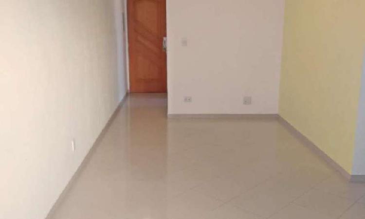 Apartamento com 2 Quartos à Venda, 66 m² por R$ 378.000