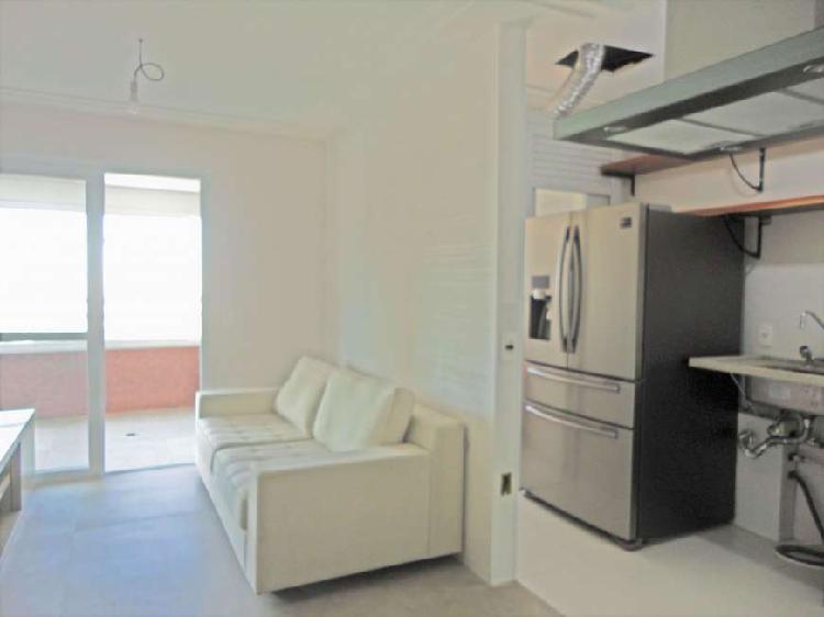 Apartamento com 2 Quartos à Venda, 70 m² por R$ 770.000