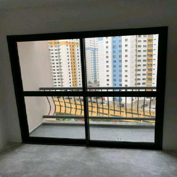 Apartamento com 2 Quartos à Venda, 72 m² por R$ 220.000