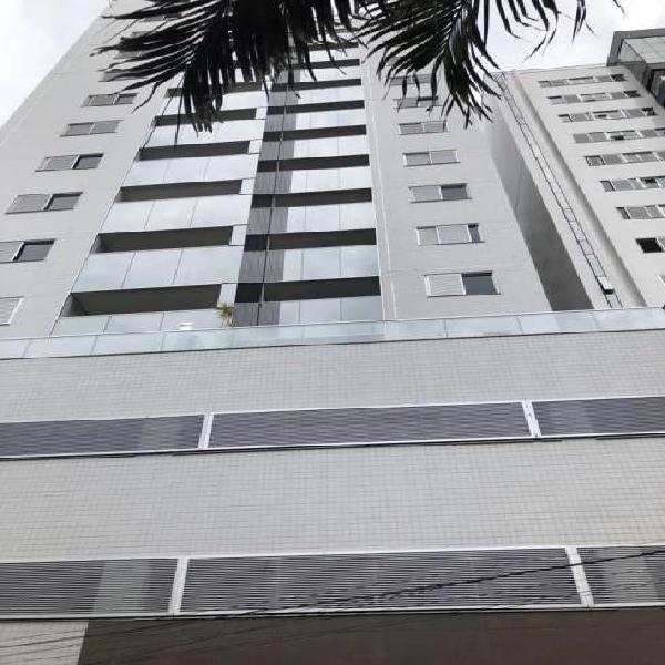 Apartamento com 2 Quartos à Venda, 77 m² por R$ 350.000