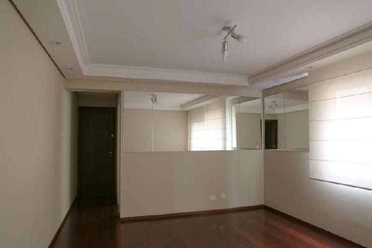 Apartamento com 2 Quartos à Venda, 78 m² por R$ 490.000