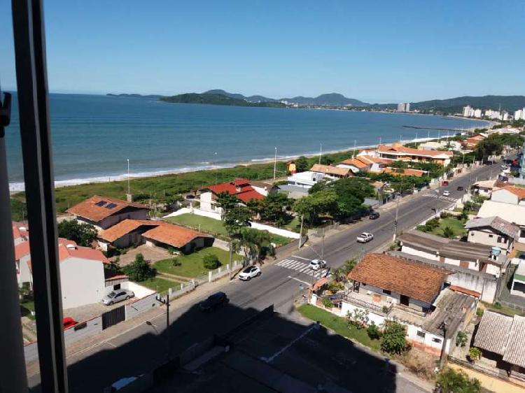 Apartamento com 2 Quartos à Venda, 80 m² por R$ 350.000