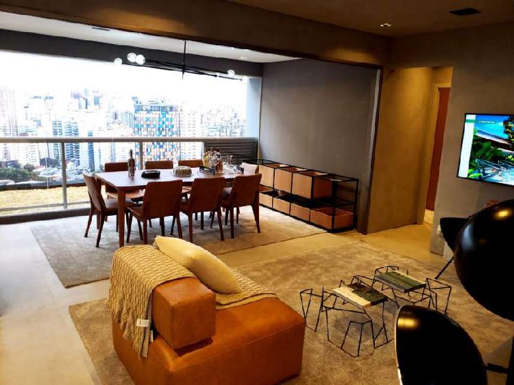 Apartamento com 2 Quartos à Venda, 81 m² por R$ 1.296.000