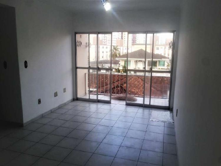 Apartamento com 2 Quartos à Venda, 85 m² por R$ 180.000