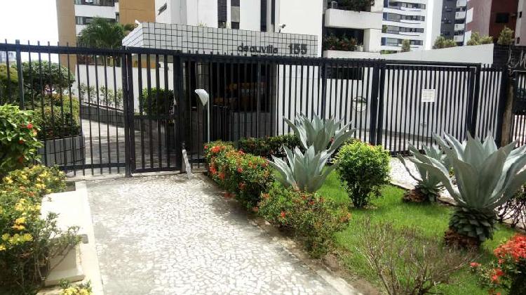 Apartamento com 3 Quartos à Venda, 100 m² por R$ 420.000