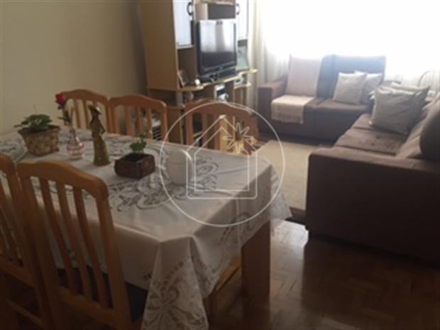Apartamento com 3 Quartos à Venda, 105 m² por R$ 810.000